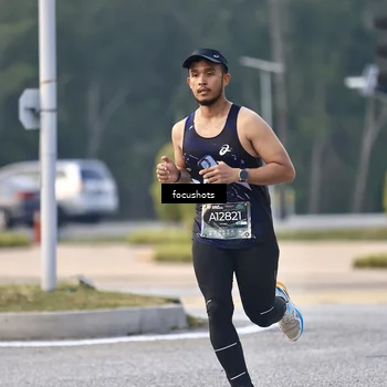 Runner Photo 6742193