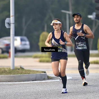 Runner Photo 6742203