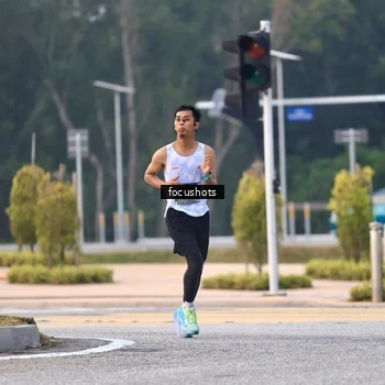 Runner Photo 6742345
