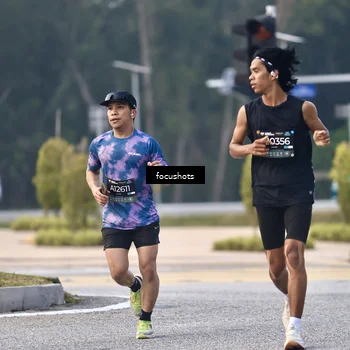 Runner Photo 6742365