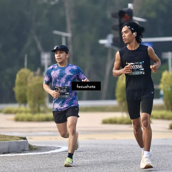 Runner Photo 6742377