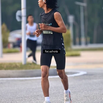 Runner Photo 6742382