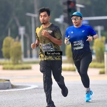 Runner Photo 6742417
