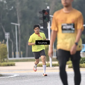 Runner Photo 6742479