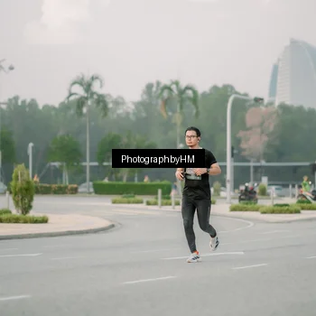 Runner Photo 6742507