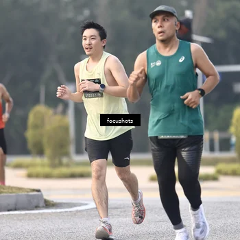 Runner Photo 6742530