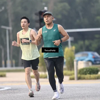Runner Photo 6742532