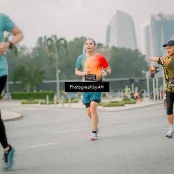 Runner Photo 6742535