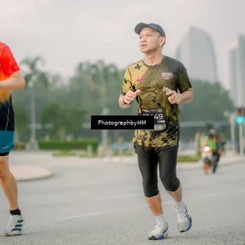 Runner Photo 6742555