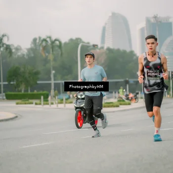 Runner Photo 6742566