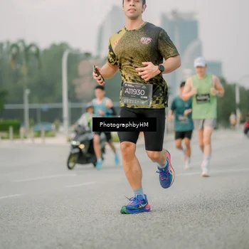 Runner Photo 6742572