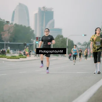 Runner Photo 6742595