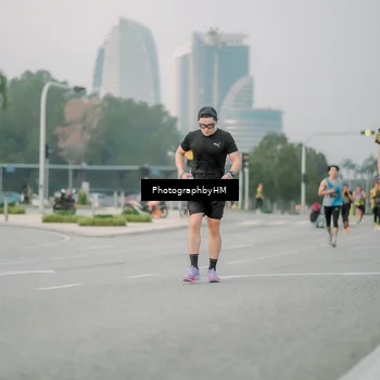 Runner Photo 6742609