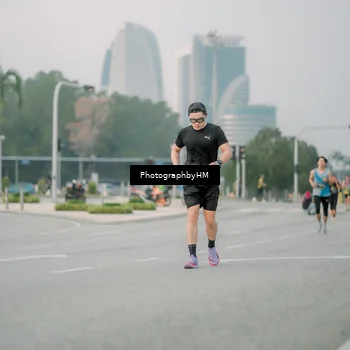 Runner Photo 6742610