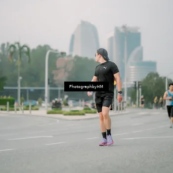 Runner Photo 6742617