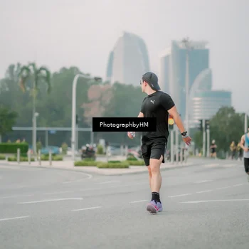 Runner Photo 6742624
