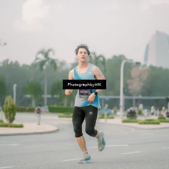 Runner Photo 6742653