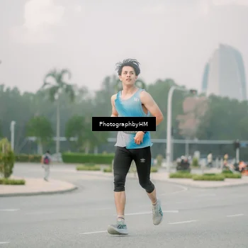 Runner Photo 6742654
