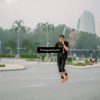 Runner Photo 6742674