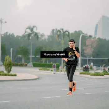 Runner Photo 6742678