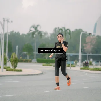 Runner Photo 6742683
