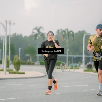 Runner Photo 6742688