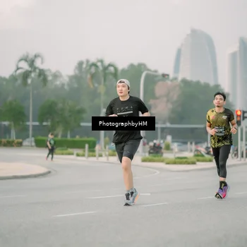 Runner Photo 6742738