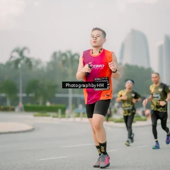 Runner Photo 6742757