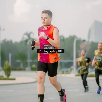 Runner Photo 6742762