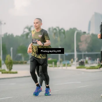 Runner Photo 6742768