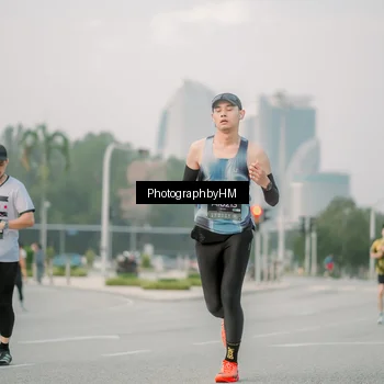 Runner Photo 6742825