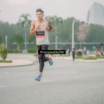 Runner Photo 6742863
