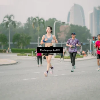 Runner Photo 6742876