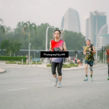 Runner Photo 6742903