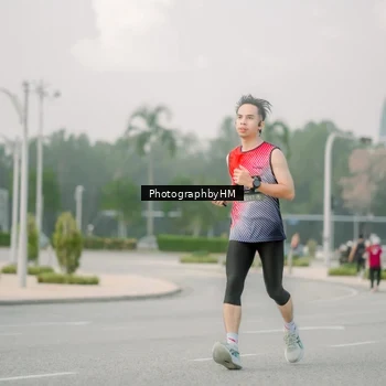 Runner Photo 6742919