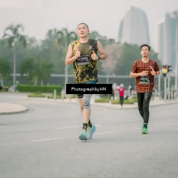 Runner Photo 6742934