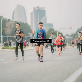 Runner Photo 6742965