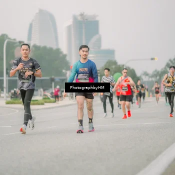Runner Photo 6742967
