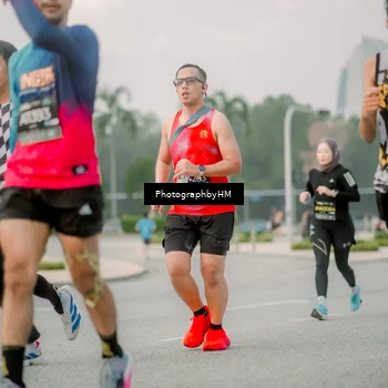 Runner Photo 6743009