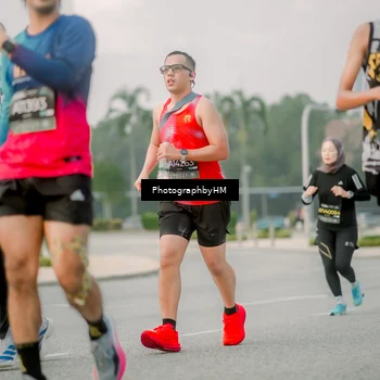 Runner Photo 6743011