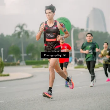 Runner Photo 6743029