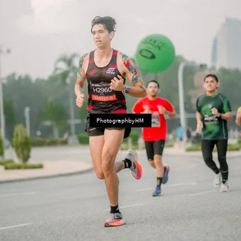 Runner Photo 6743033