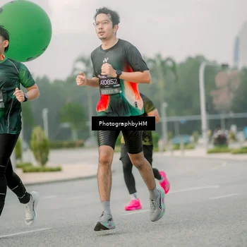 Runner Photo 6743041