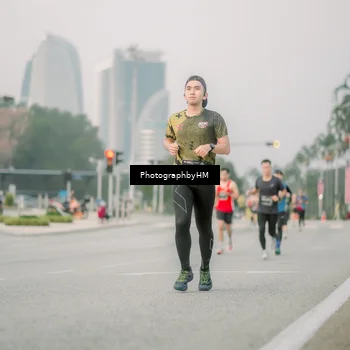 Runner Photo 6743050