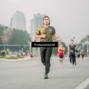 Runner Photo 6743063