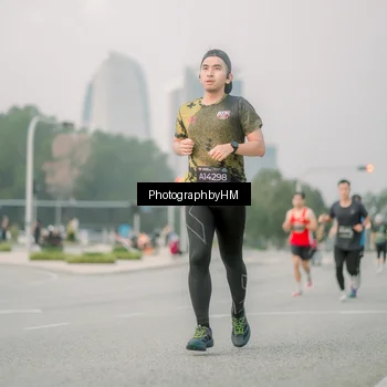 Runner Photo 6743066