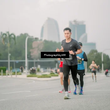 Runner Photo 6743092