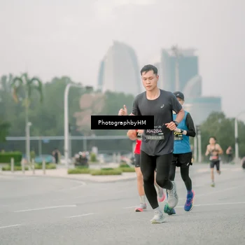 Runner Photo 6743093