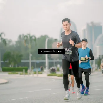 Runner Photo 6743095