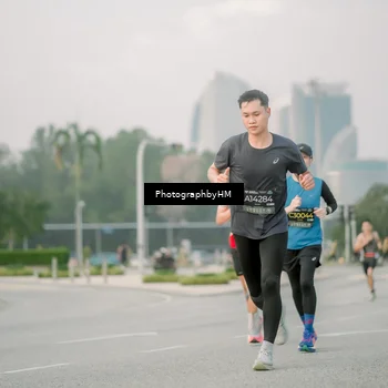 Runner Photo 6743096